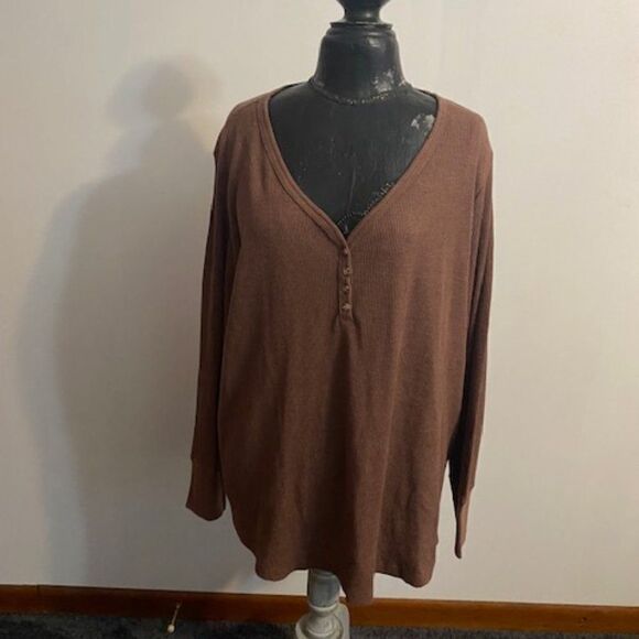 Terra & Sky Brown V-neck partial button Waffle Henley, size 4X - Picture 1 of 3